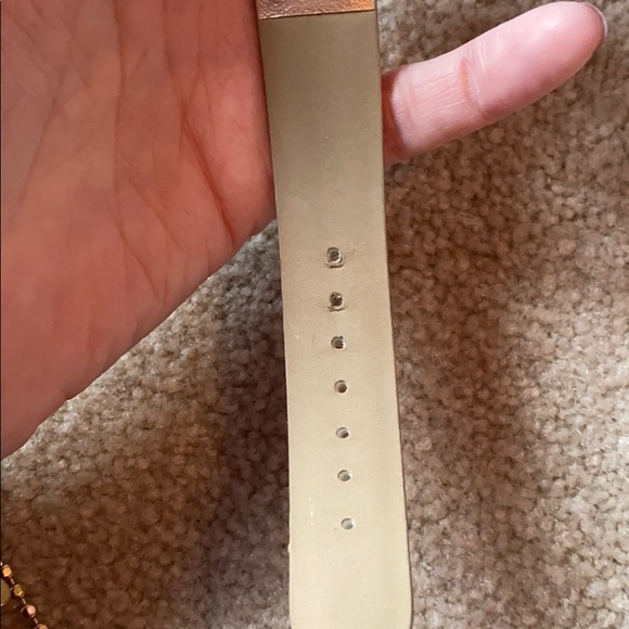 Rose gold bow watch from Francesca’s - Picture 7 of 7